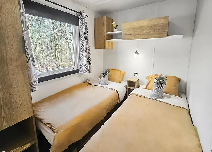 Mobil 8 Personnes Confort & Tranquillite Camping