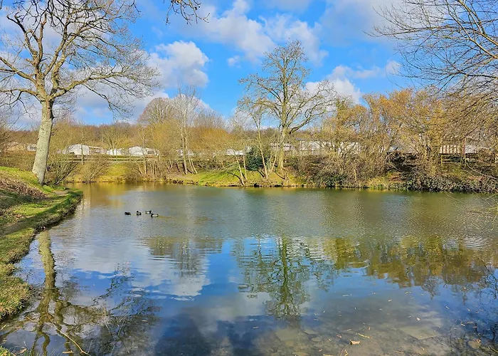 Mobil 8 Personnes Confort & Tranquillite Camping