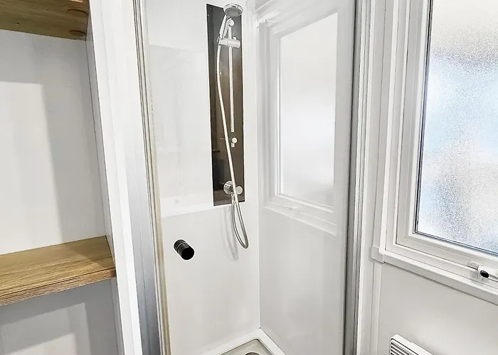 Mobil 8 Personnes Confort & Tranquillite *